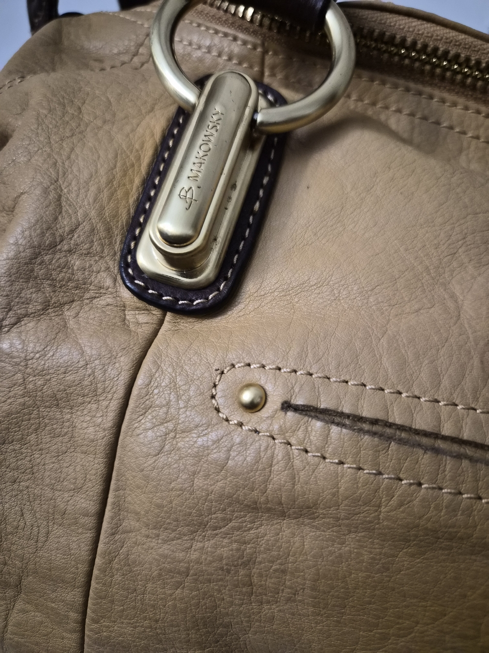 B MAKOWSKI Two-Tone Tan and Cream Women’s Leather Handbag - Picture 7 of 15